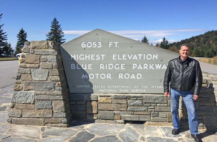 MC-guide Thomas på Blue Ridge Parkway